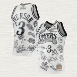 Camiseta Allen Iverson NO 3 Philadelphia 76ers Mitchell & Ness Tattoo 1997-98 Blanco