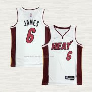Camiseta LeBron James NO 6 Miami Heat Association 2021-22 Blanco