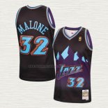 Camiseta Karl Malone NO 32 Utah Jazz Mitchell & Ness 1996-97 Negro